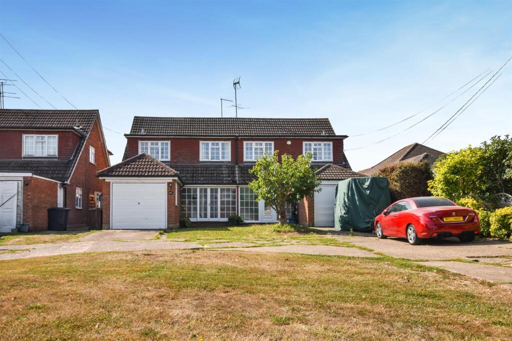 4-bed semi-detached on Clements Green Lane, South Woodham Ferrers, £450,000