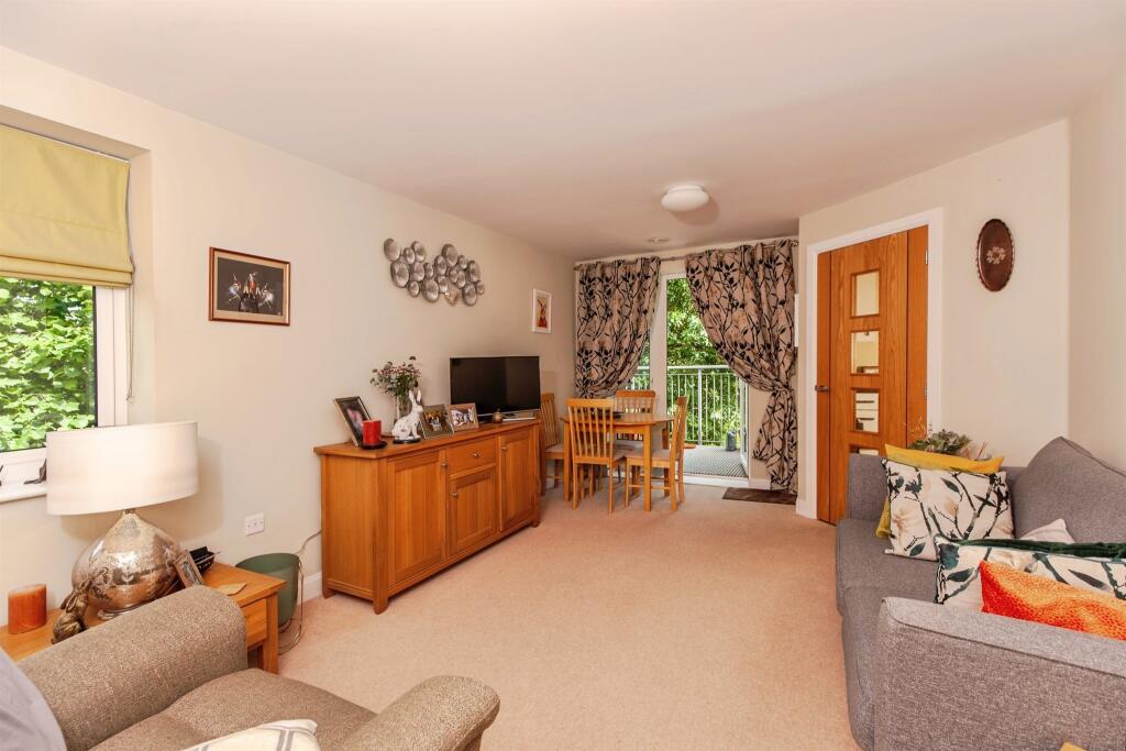 Apartment in TROWBRIDGE - View 4