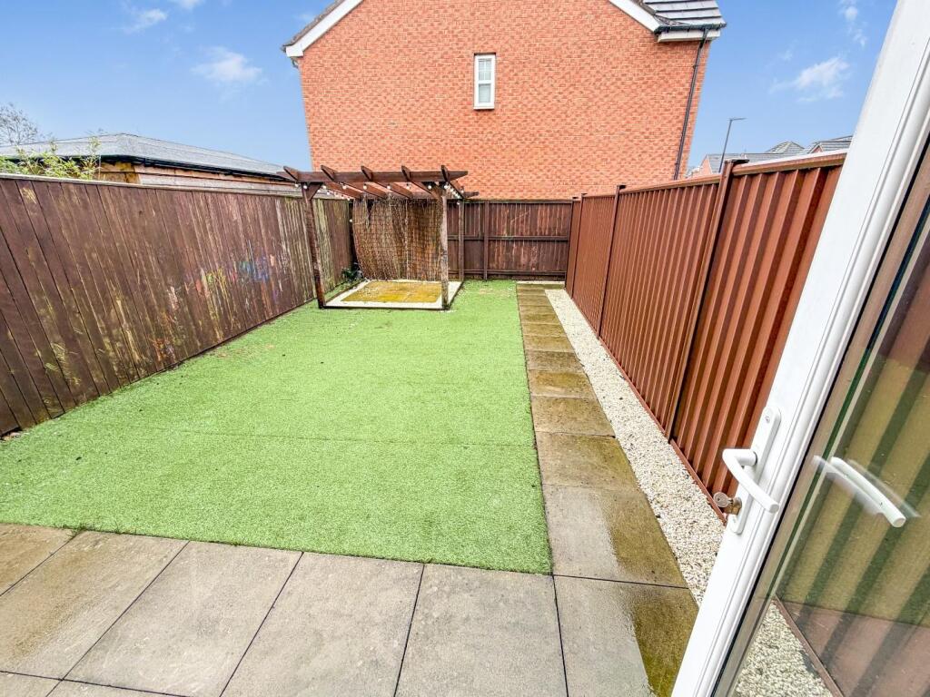 Inglefield, Owton Grange, Hartlepool photo 2