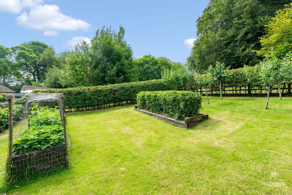 Bury Fold Lane, Darwen, BB3 photo 5