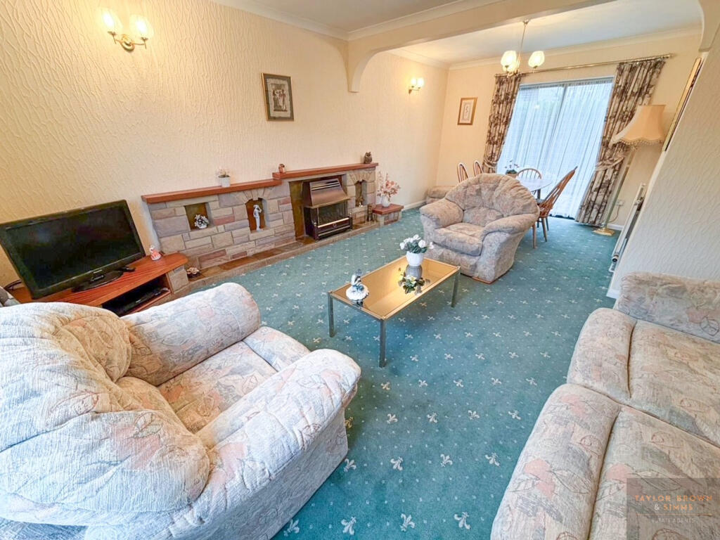 Hallington Drive, Heanor, Derbyshire photo 2
