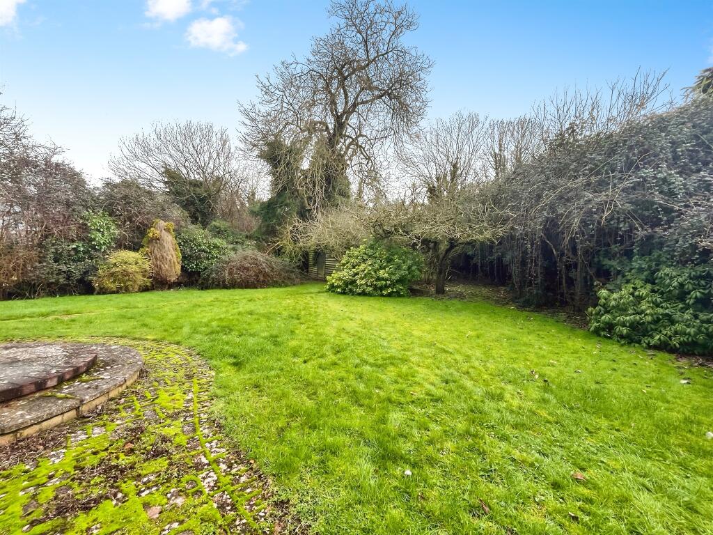 Fellowes Drive, Ramsey, Huntingdon photo 2
