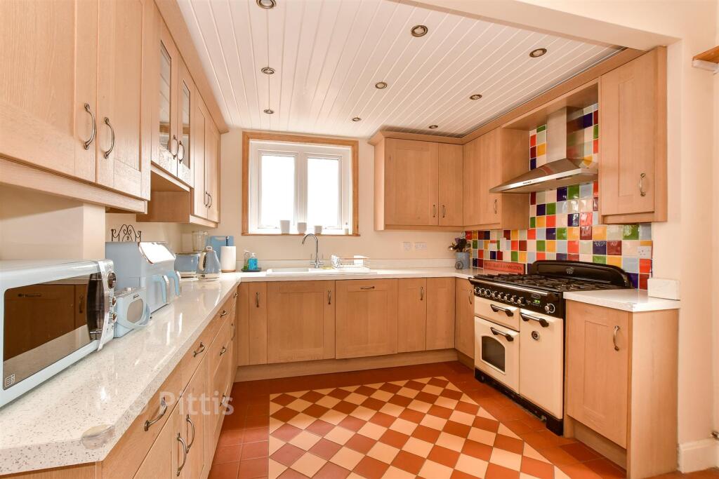 House in Shanklin, Lower Hyde, Luccombe - View 3