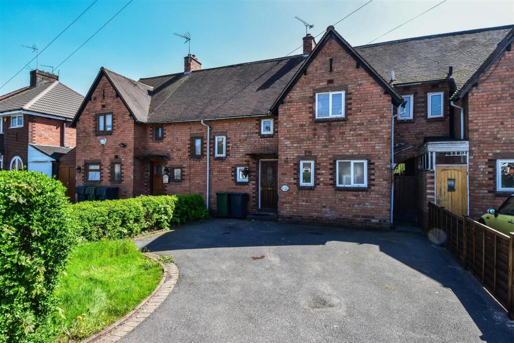Main image of property: Oakfield Drive, Cofton Hackett, Birmingham, Worcestershire, B45