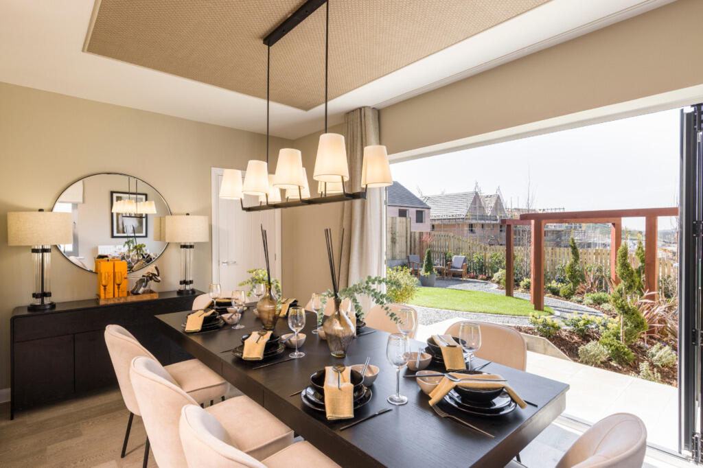 House in Runnymede, Surrey - View 4