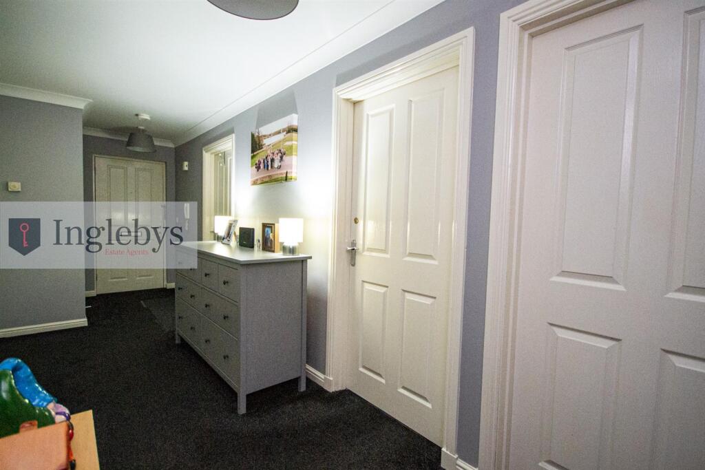 Apartment in Stockton-on-Tees - View 3