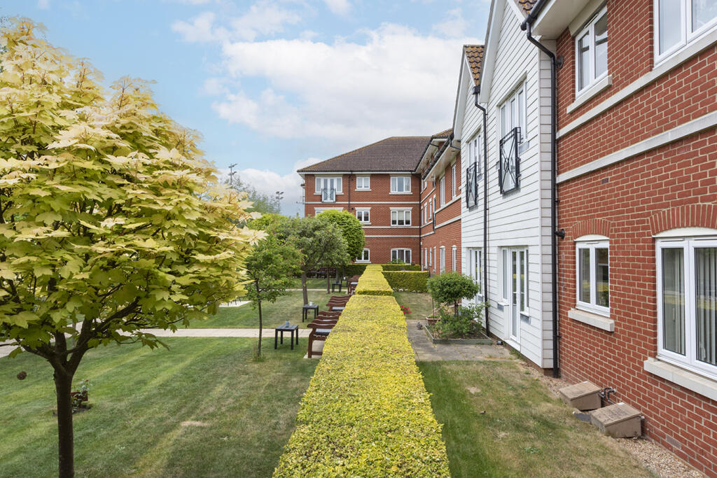 Apartment in East Suffolk, Kesgrave - View 4
