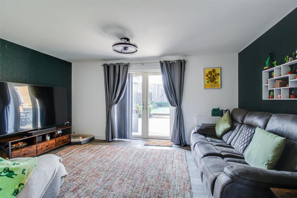 House in Wakefield - View 4