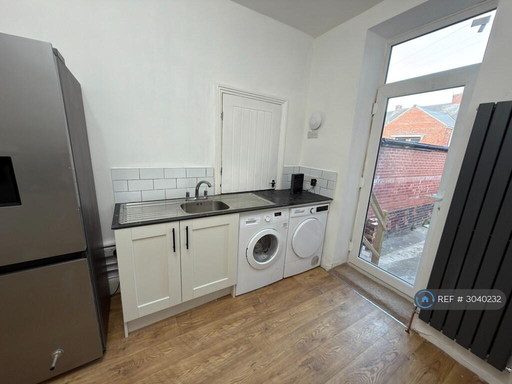 House in Newcastle upon Tyne - View 5