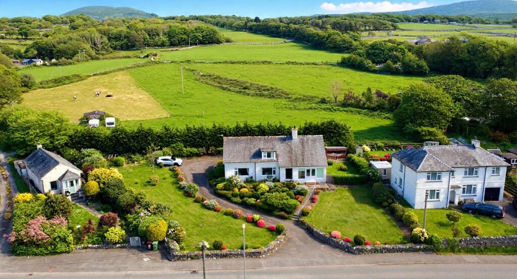 Main image of property: Dyffryn Ardudwy