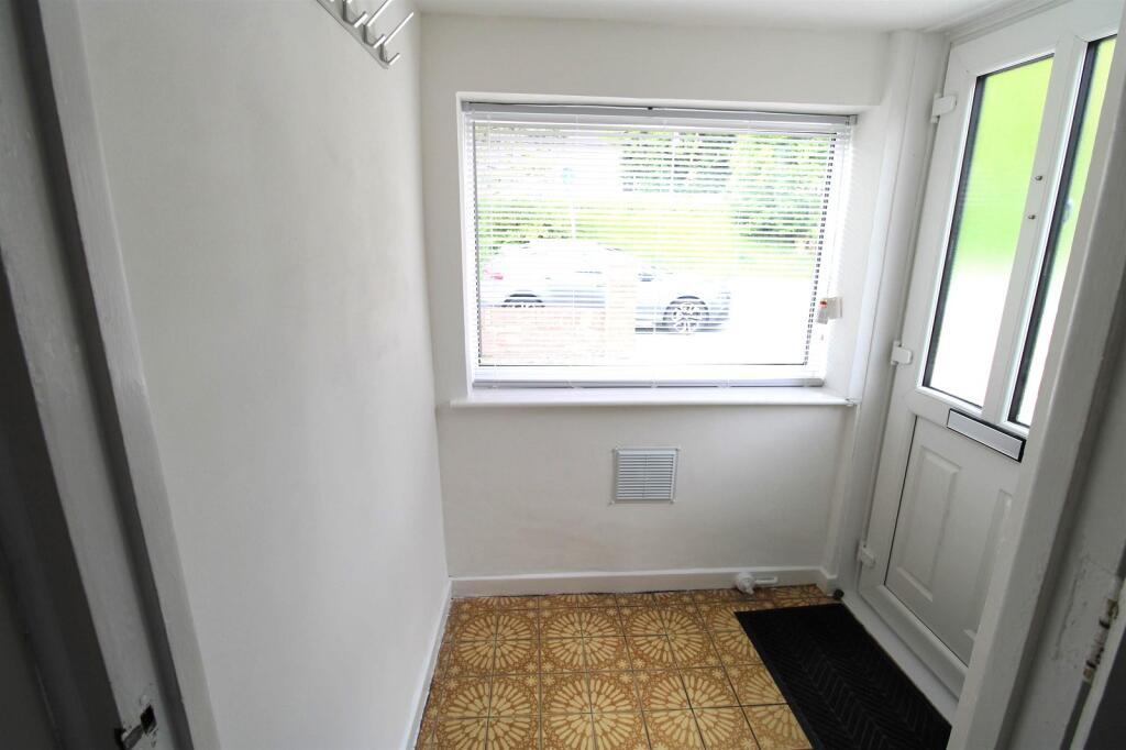 House in Bridgend - View 6
