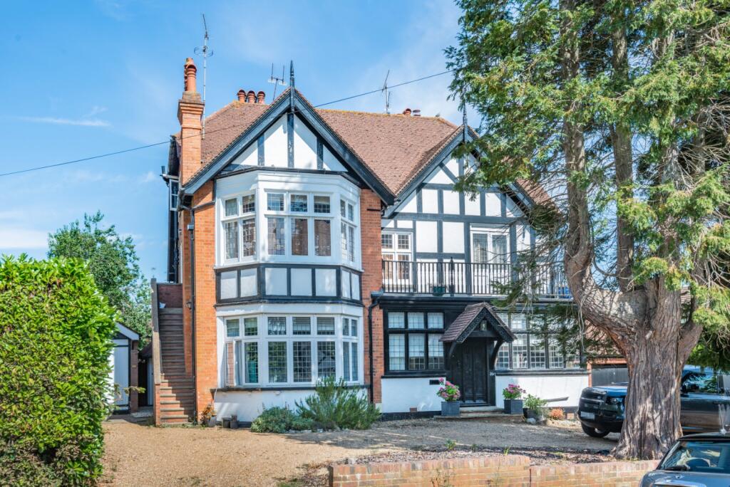 Douglas Road, Harpenden, Hertfordshire