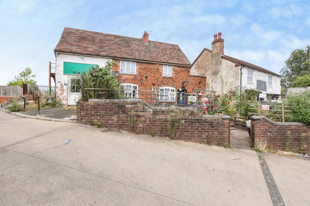 Main image of property: Bell Lane, Northfield, Birmingham, West Midlands, B31
