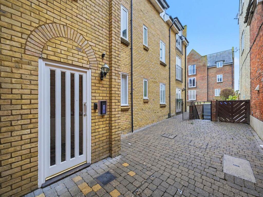 Main image of property: Sillence Court, Royston, Hertfordshire