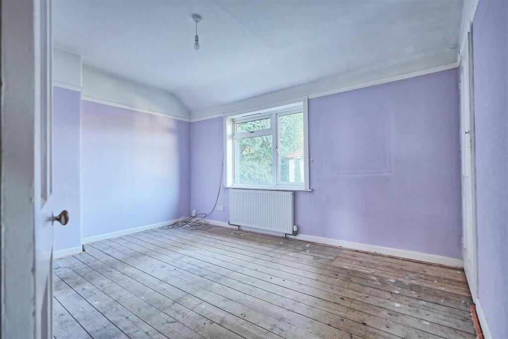 House in Hertford, Foxholes - View 5