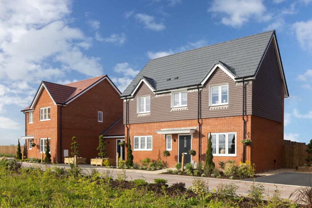 Main image of property: 18 Goshawk Road,
Off Old Shoreham Road,
Lancing,
BN15 9GT