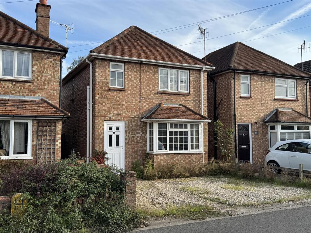 3-bed detached on Farncombe, £480,000