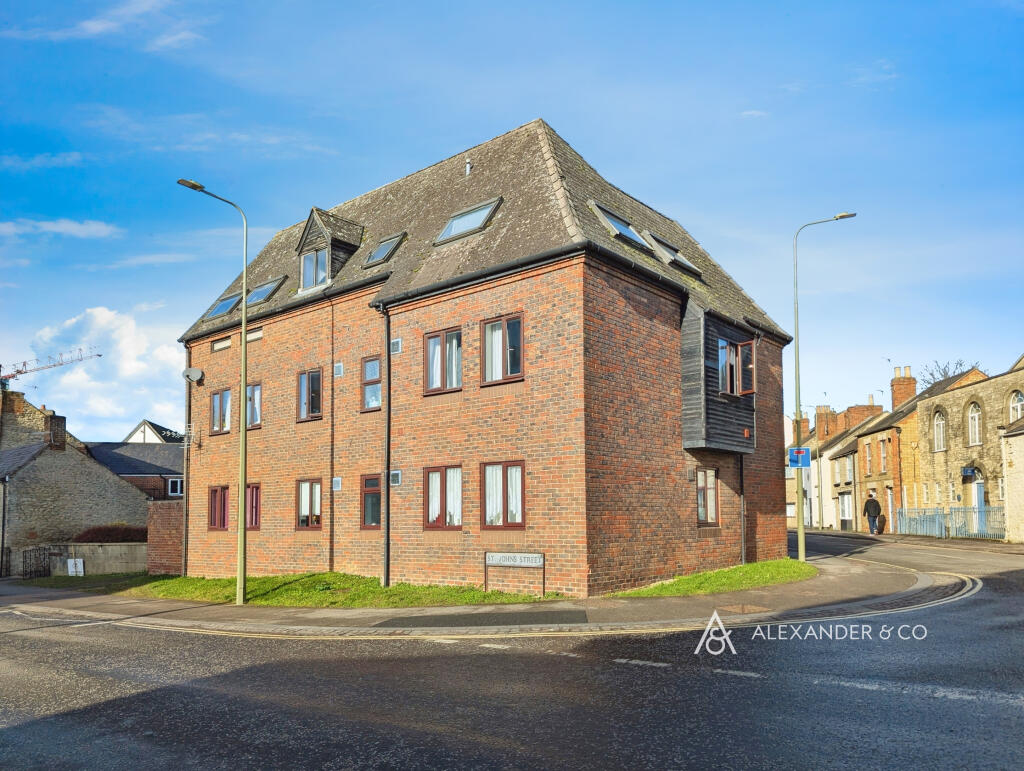 Main image of property: Harcourt House, North Street, Bicester, OX26