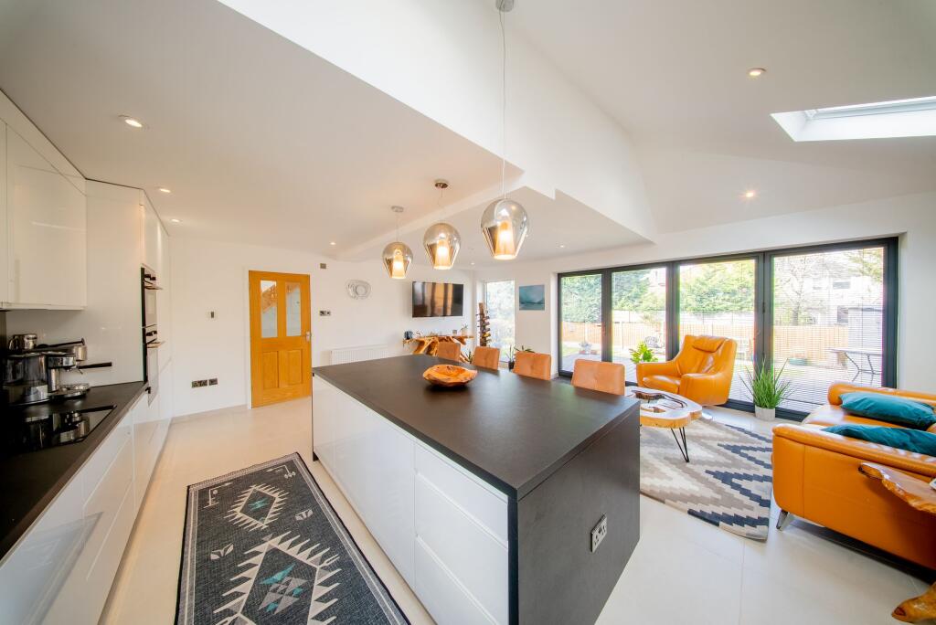 Winmarith Drive, Hale Barns, WA15 - Изглед 5