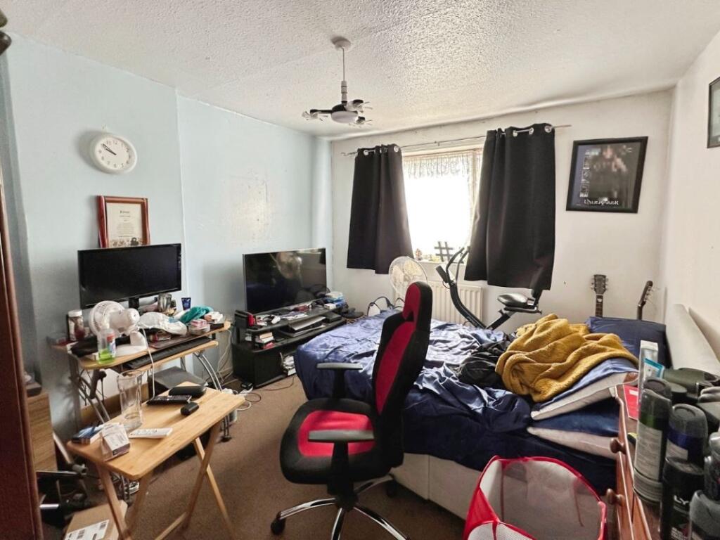 House in Oakengates, Telford and Wrekin - View 4