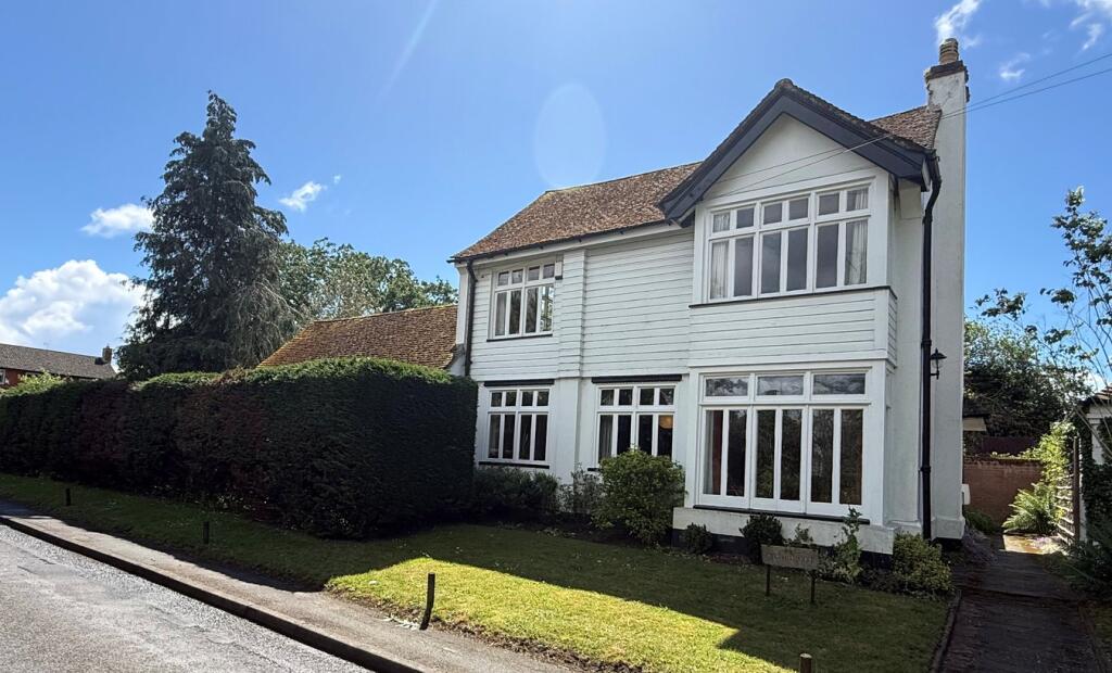 Main image of property: Forest Road, Binfield, Berkshire, RG42