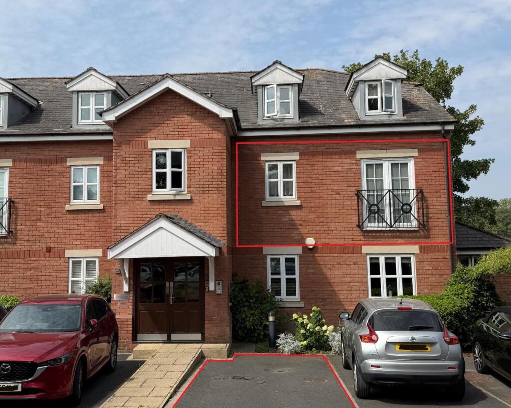 Main image of property: Knights Court, Linen Street, Warwick