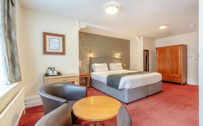 8685239-interior24.jpg