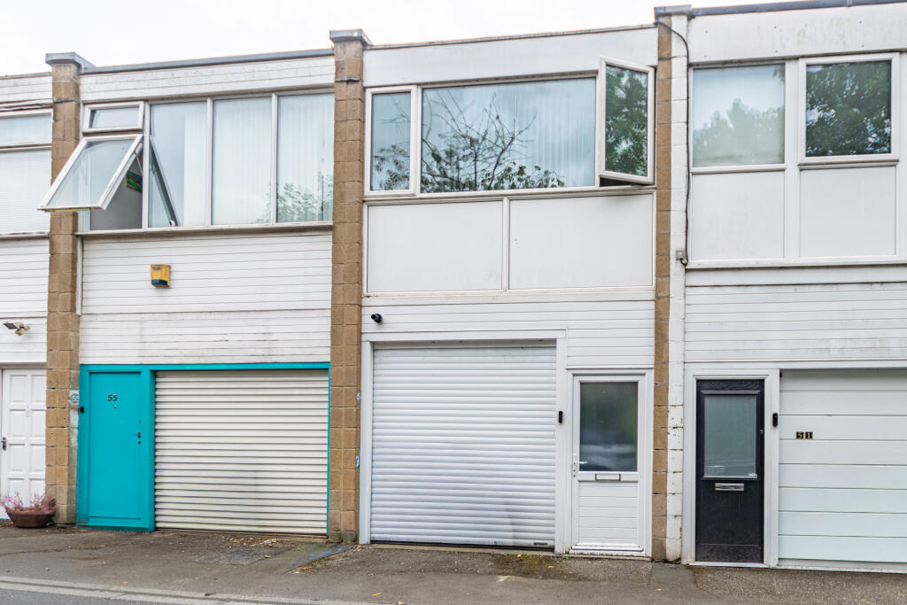 Main image of property: Newton Garth, Leeds, LS7