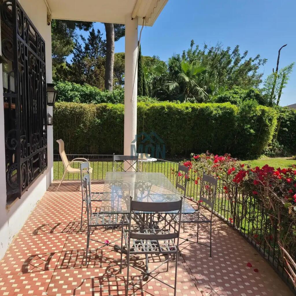 Main image of property: Valencia, Valencia, Godella