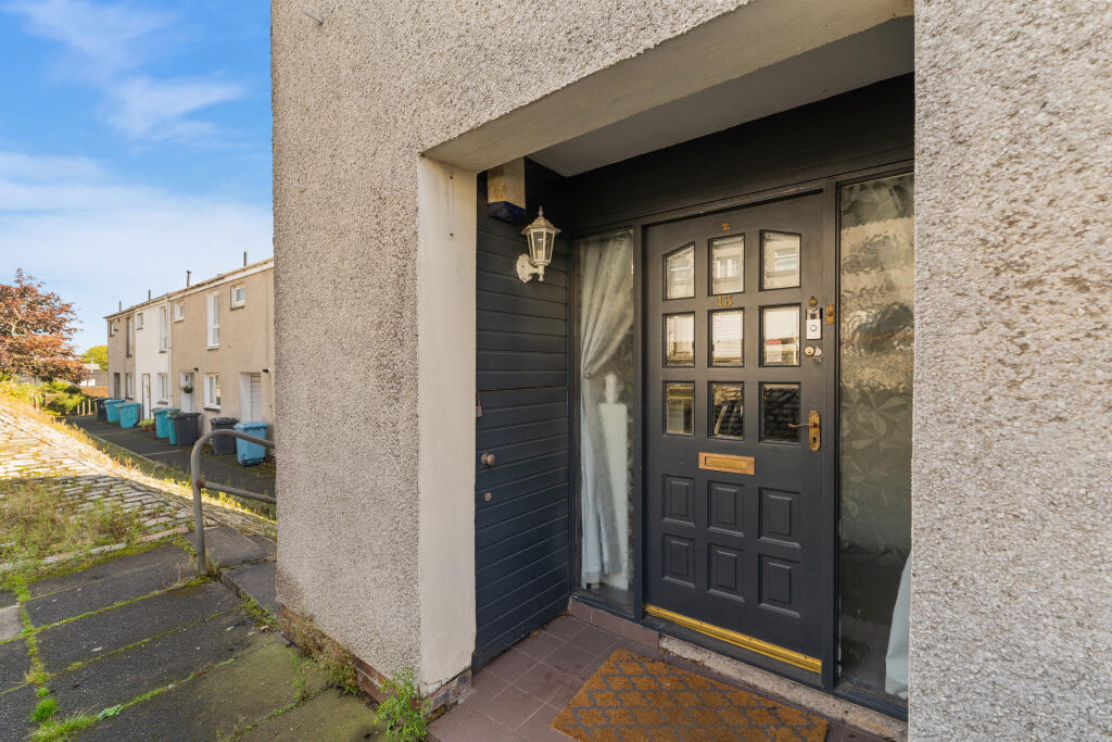 House in Cumbernauld, Carbrain - View 5
