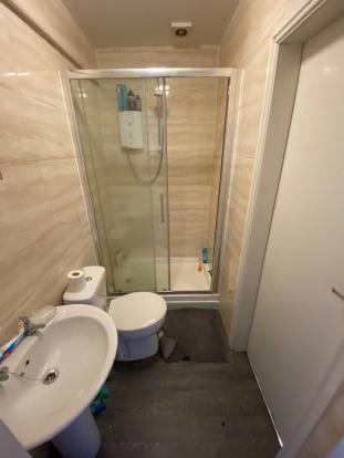 7 bedroom semi-detached house for rent