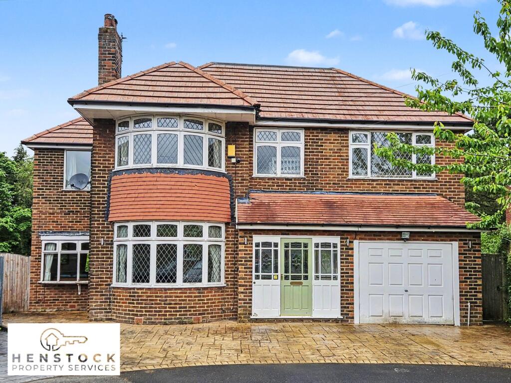 5-bed house on Meadow Road "Woodside", Alkrington, Middleton, Manchester, M24, £695,000