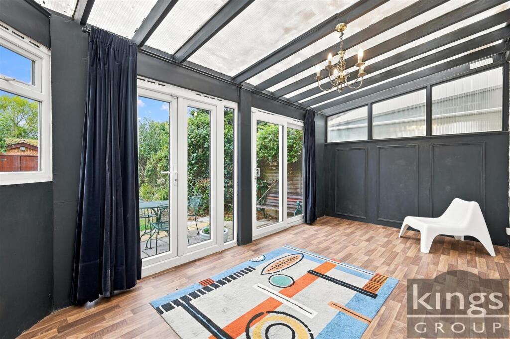 House in Enfield - View 5
