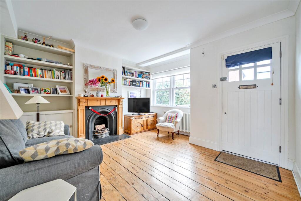 House in East Molesey, Molesey - View 2