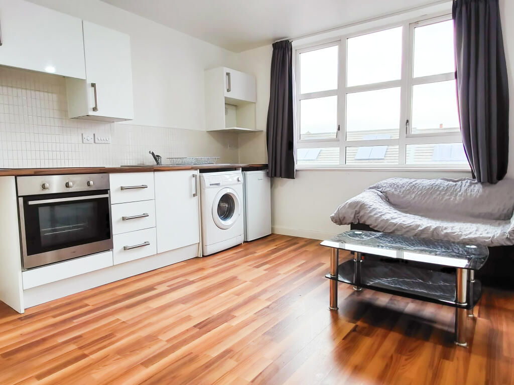 Main image of property: Erskine Street, City Centre, Leicester, LE1
