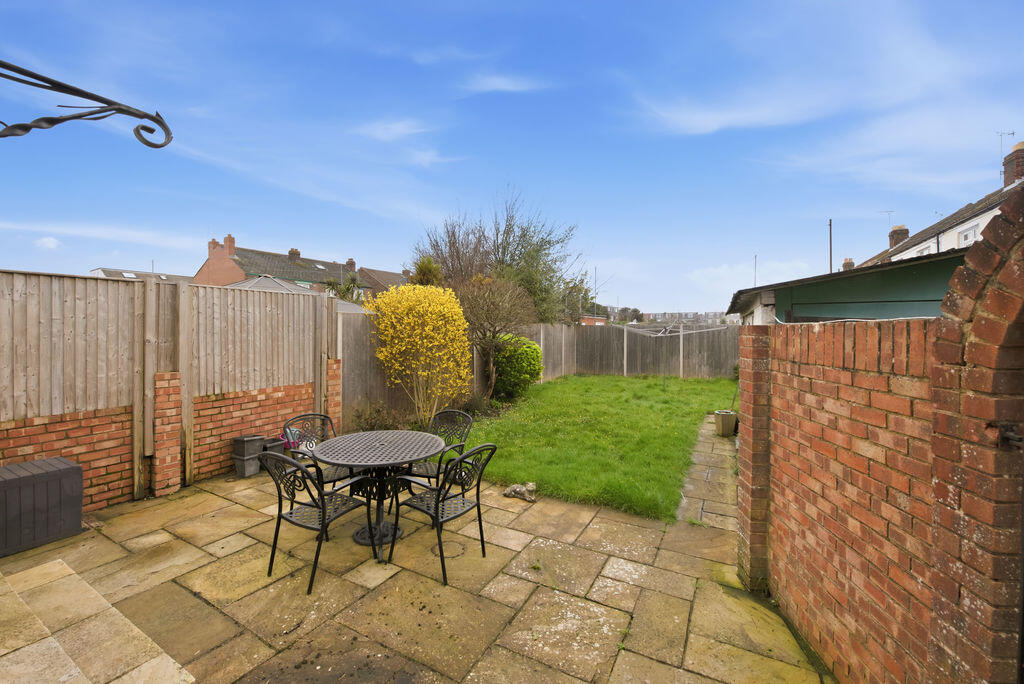 Stubbington Avenue, Portsmouth photo 3