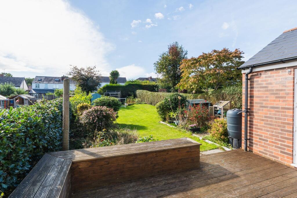 House in Sheffield, South Yorkshire - View 4
