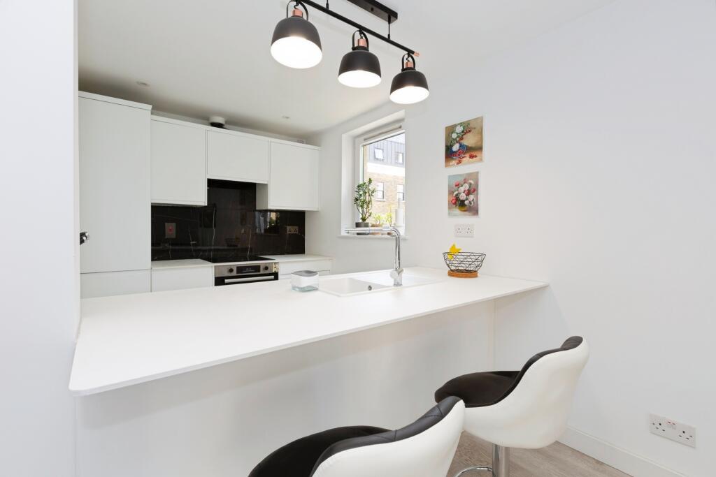 Apartment in London - View 2
