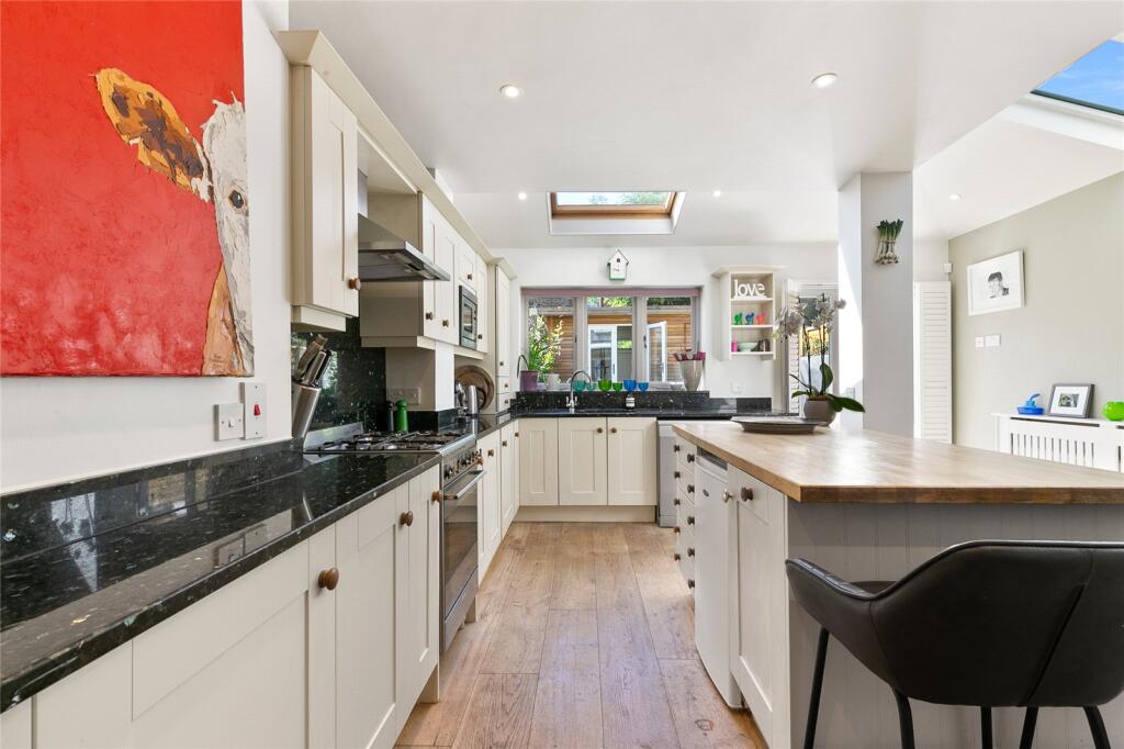 Laitwood Road, SW12 photo 4