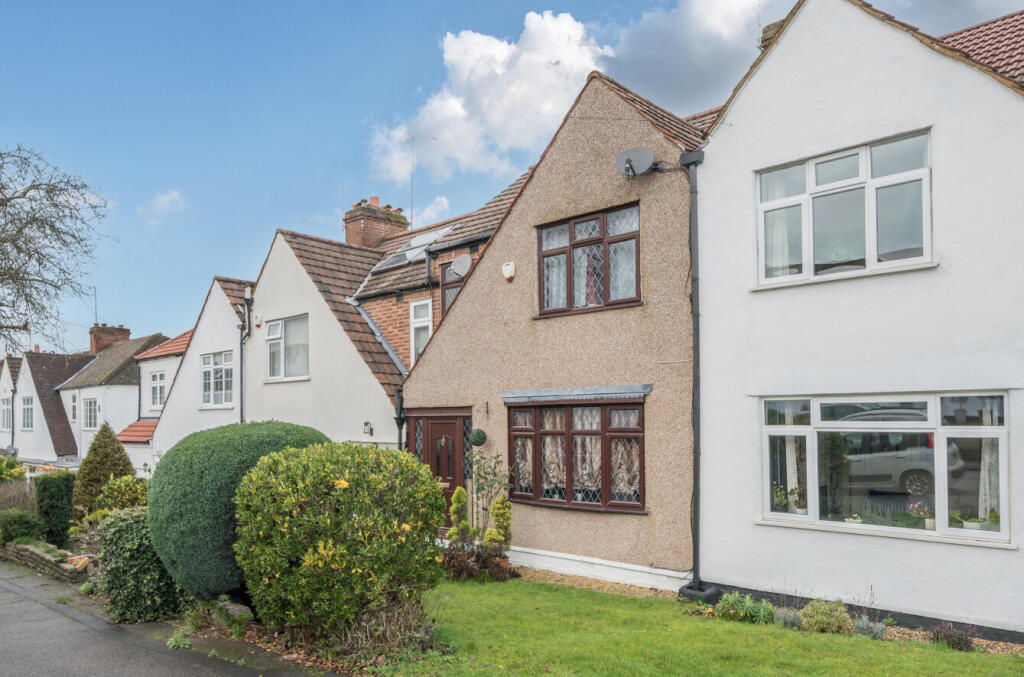 Main image of property: County Gate, New Barnet, Barnet, Hertfordshire, EN5