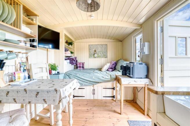 Sheps Hut 4.jpg