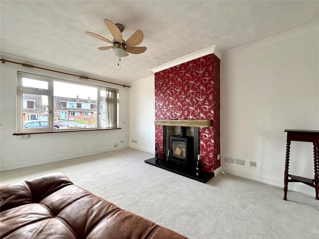 Beaumont Road, Springbank, Cheltenham photo 3