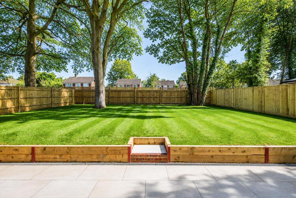 House in Guildford - View 5