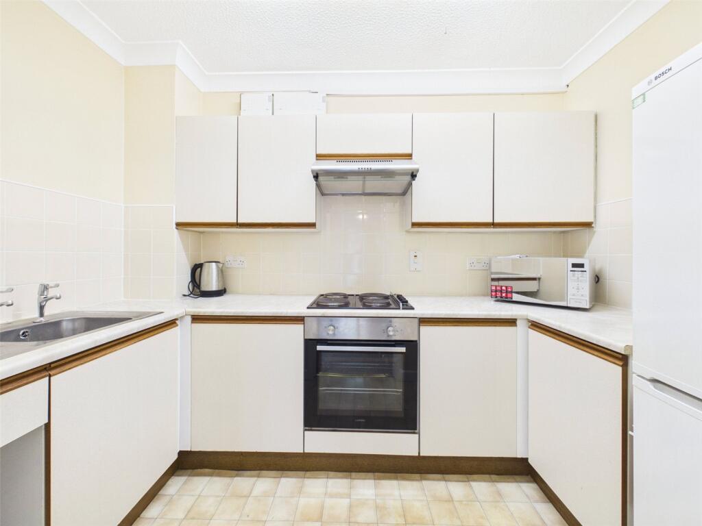 Wesley Court, Stroud, Gloucestershire, GL5 photo 4