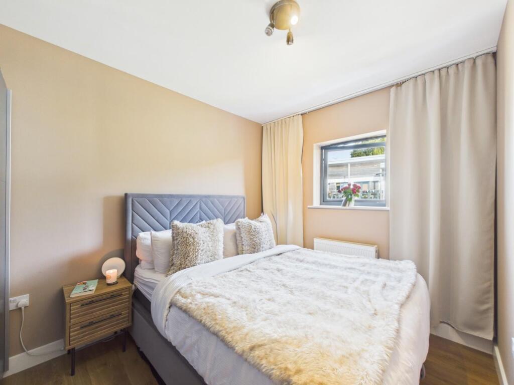 Apartment in Bristol - View 4