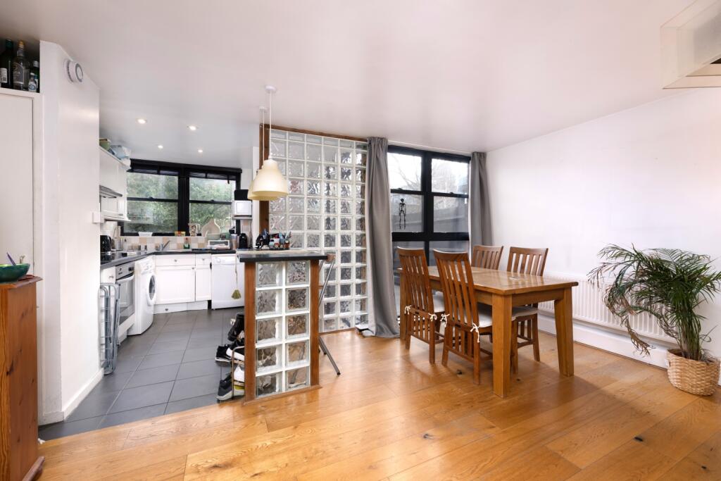 Main image of property: Longleat House, 18 Rampayne Street, London, SW1V