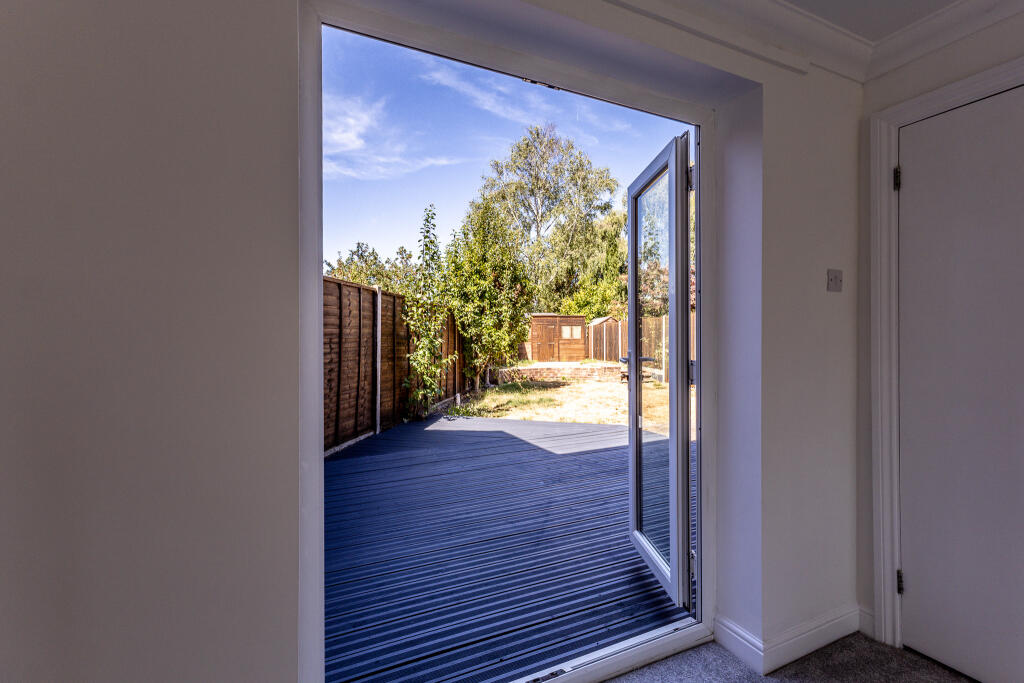 House in Guildford - View 5