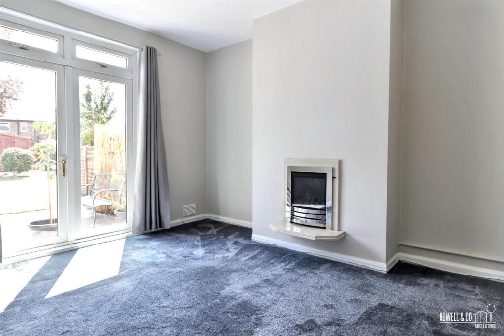 Lindley Avenue, Warrington photo 3