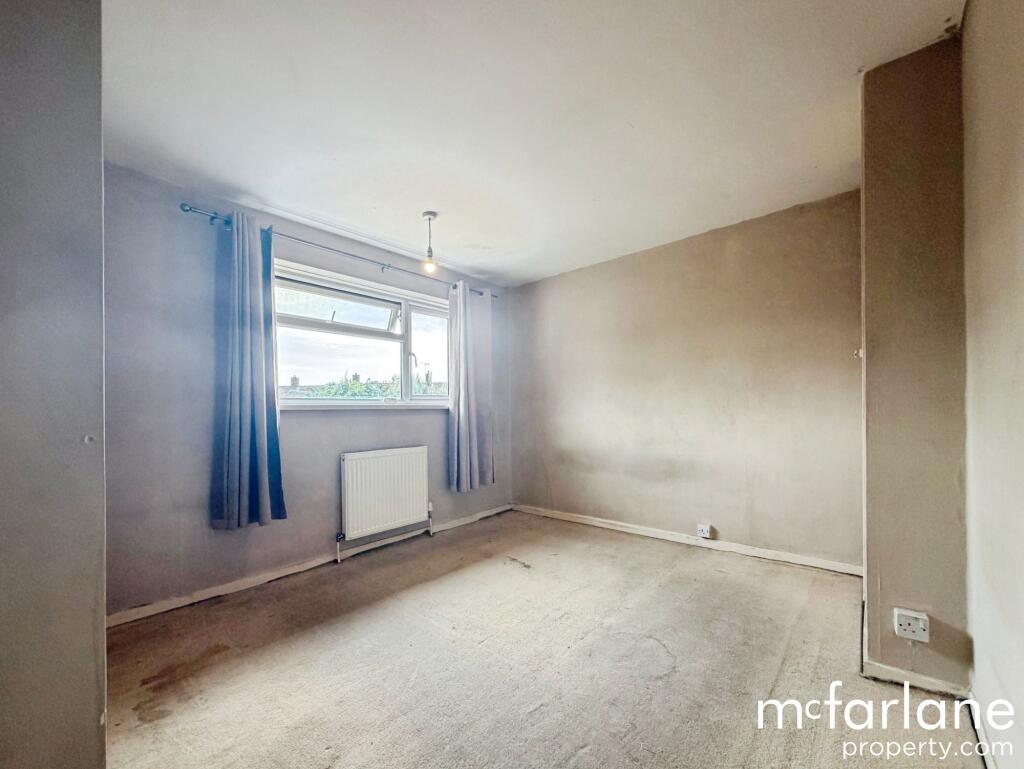 House in Swindon, South Swindon - More
