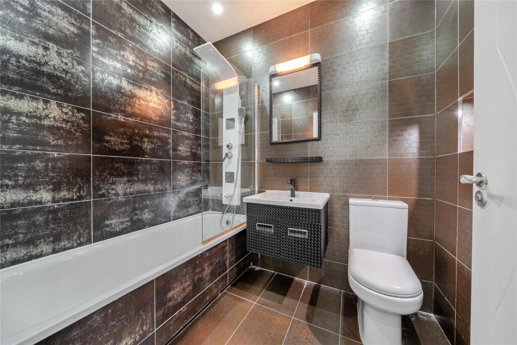 Apartment in London - View 3